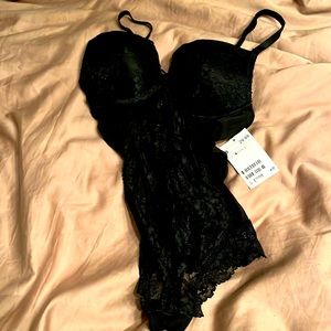 NWT: lace body suit from H&M